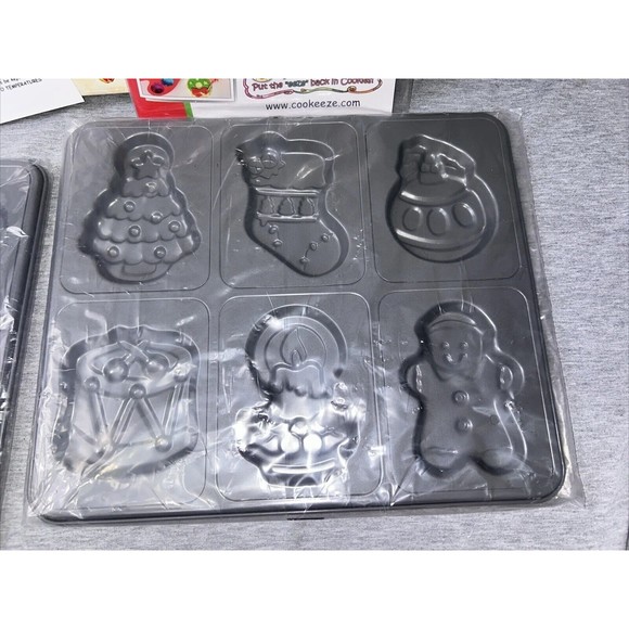 Cookeeze Holiday Baking And Decorating Kit Complete With Guide Recipe Book New - Picture 4 of 12